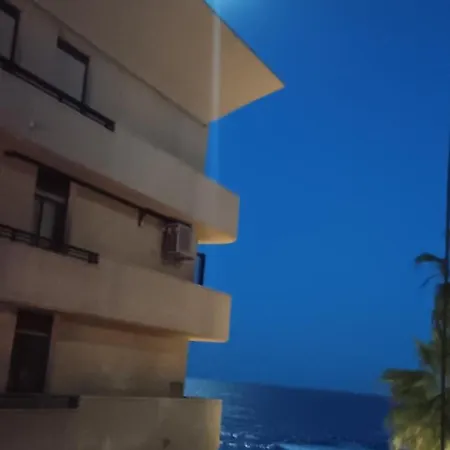 En Primera Linea De Playa En * אסטפונה
